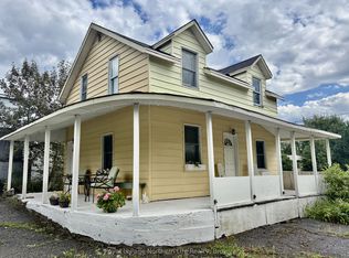 6A & 6B Mountainview Ave, Temagami, ON P0H 2H0