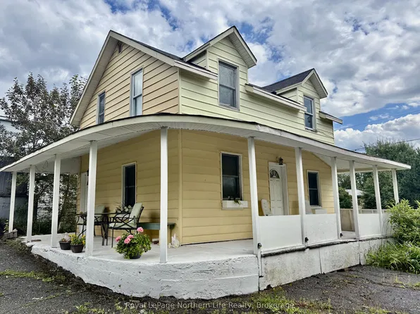 6A & 6B Mountainview Ave, Temagami, ON P0H 2H0