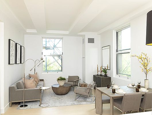 3rd image of 30 Morningside Dr APT 326