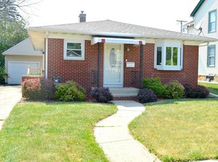 814 Beaver St, Beaver Dam, WI 53916