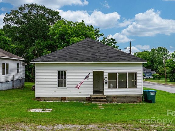 2nd image of 307 S 12th St