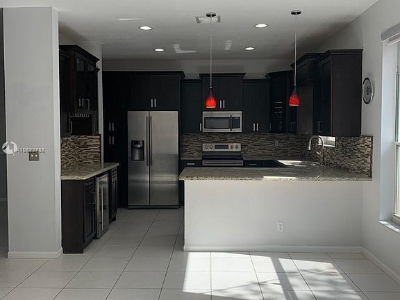 3rd image of 17378 SW 20th Ct