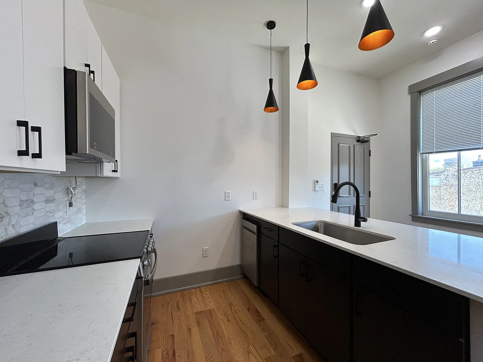 1 bed, 500 sqft, $1,250 — Photo 3