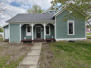 614 White St, Canton, MO 63435