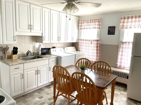 4 Apple Ave #4