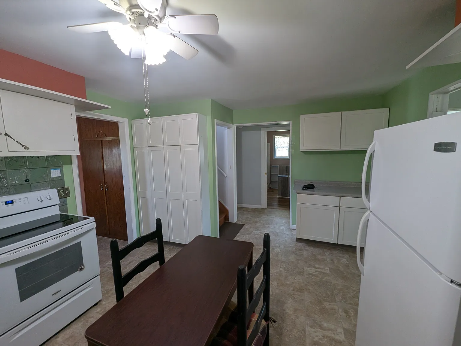 3 bed, $1,500 — Photo 3