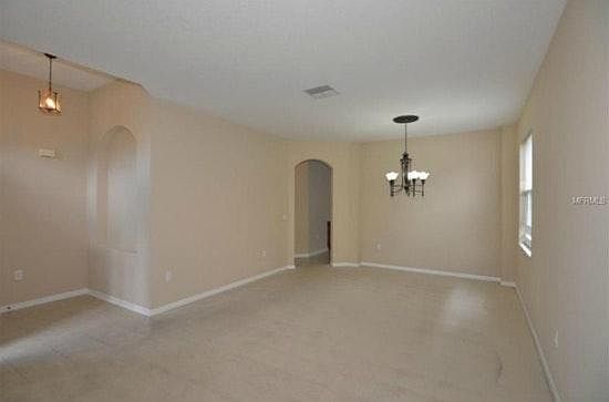 4th image of 415 Cortona Dr