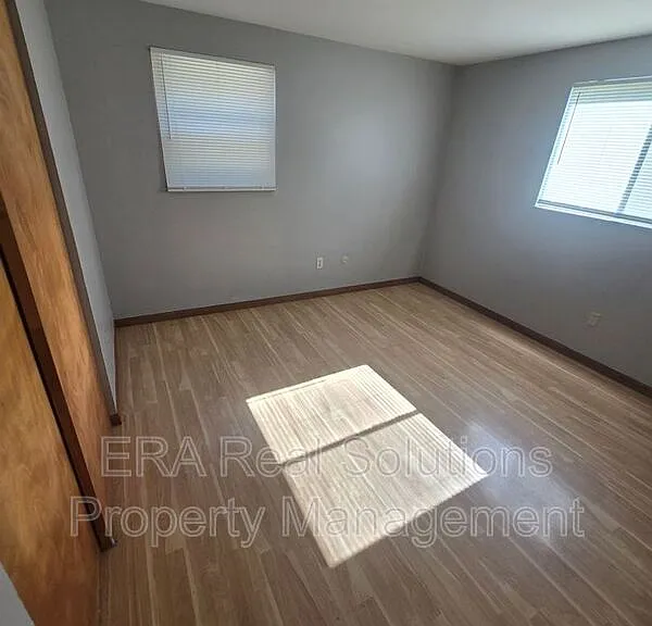 881 Kingsford Rd #A — Photo 8
