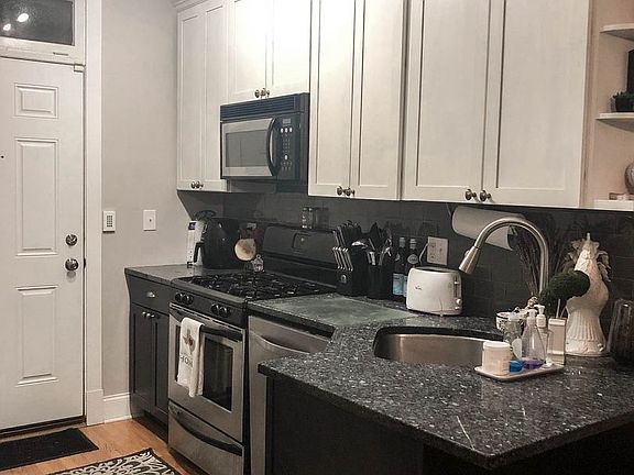 2nd image of 4806 N Paulina St #3