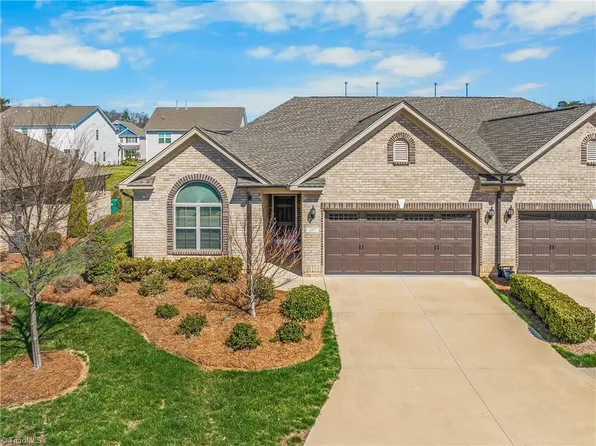 1597 Oakbluffs Dr, Colfax, NC 27235