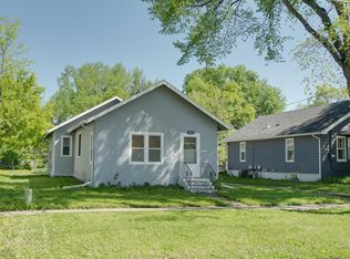 1529 2nd Ave S, Fargo, ND 58103