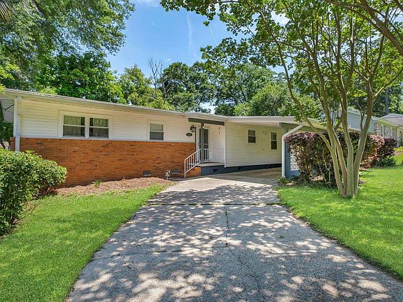 3rd image of 1121 Brandt Dr
