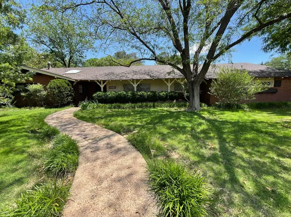 1400 Amarillo St, Plainview, TX 79072