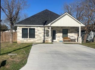1712 Brookhaven St, Bryan, TX 77803