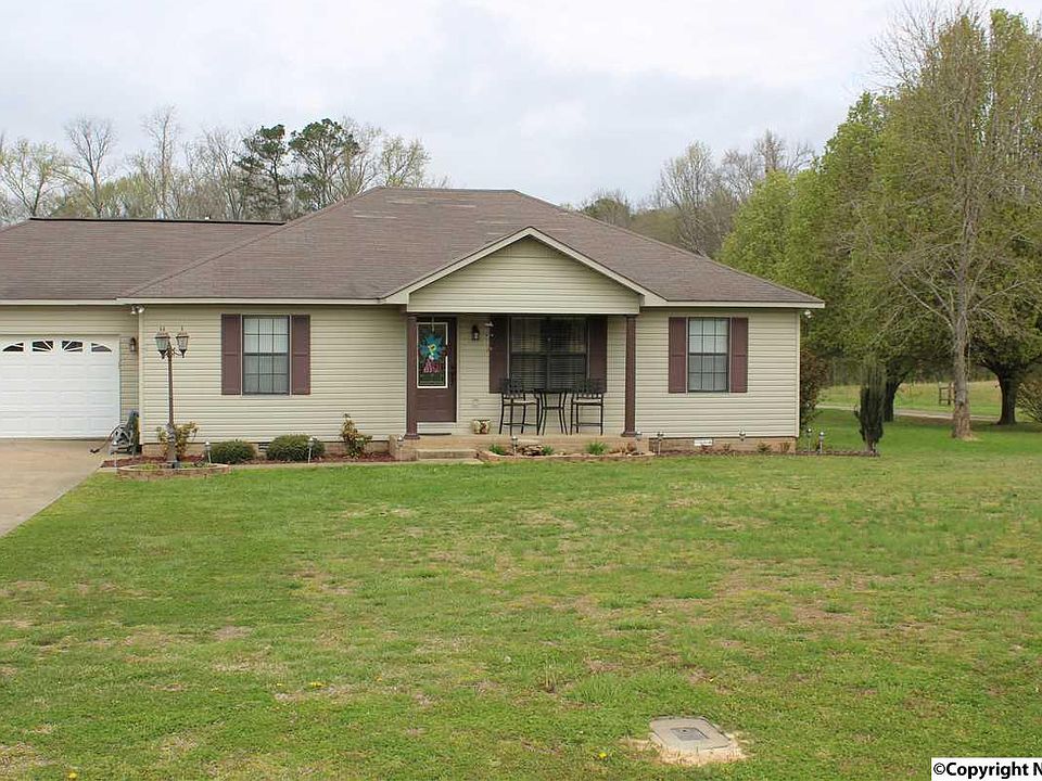 1st image of 492 Parkway Dr