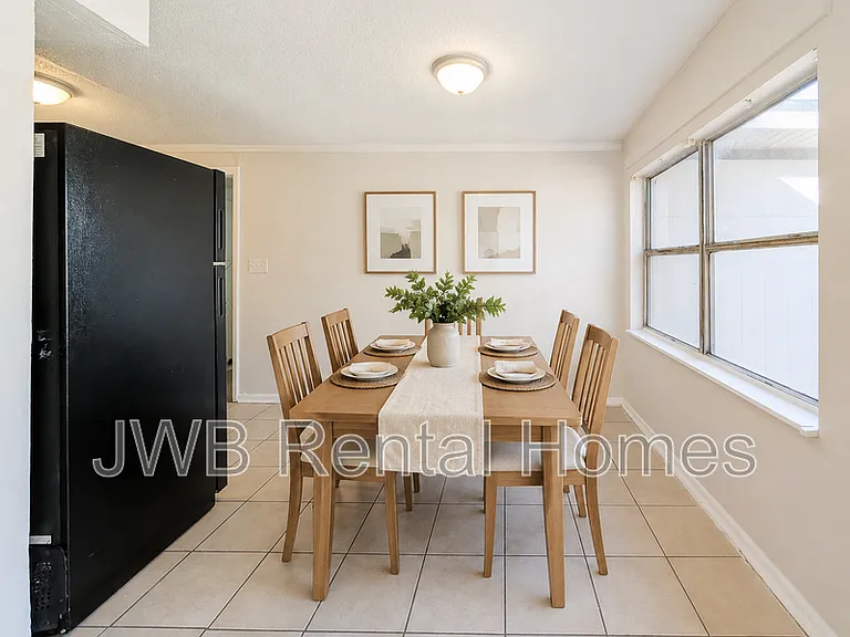 3118 Dignan St — Photo 5