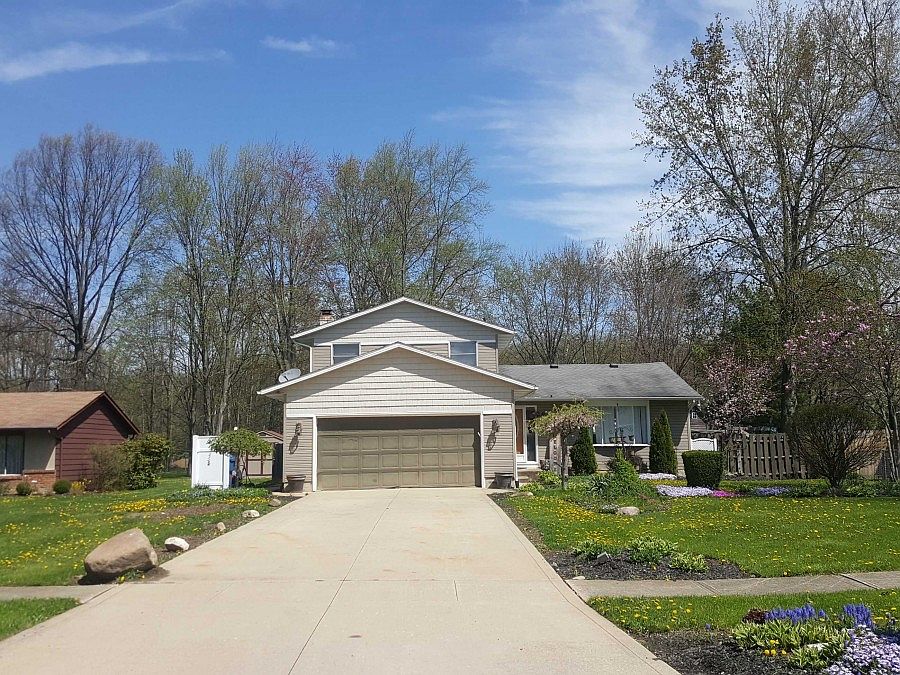 1st image of 36198 Westfield Dr