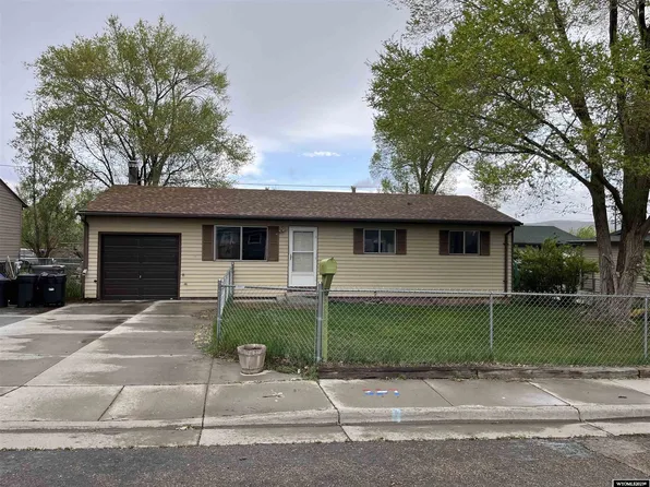 570 Logan St, Green River, WY 82935
