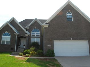 2712 Ashgate Dr, Bowling Green, KY 42104