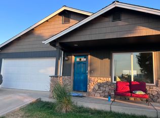 3552 Avenue G, White City, OR 97503