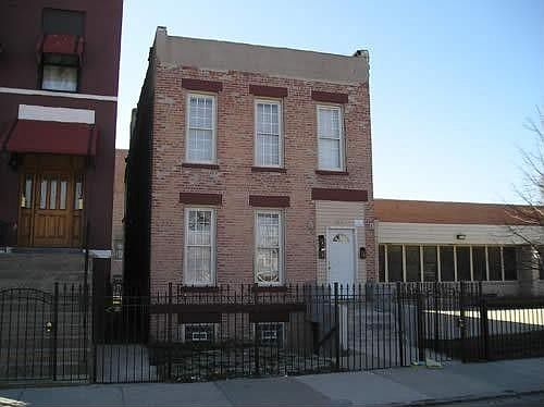 2nd image of 212 S California Ave