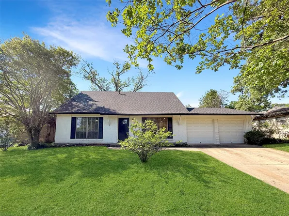 507 Brownstone St, Euless, TX 76039