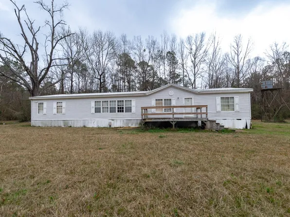 681 Bay City Rd, Oakdale, LA 71463