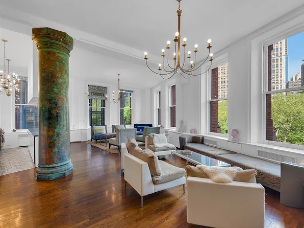 145 Nassau St APT 3C, New York, NY 10038