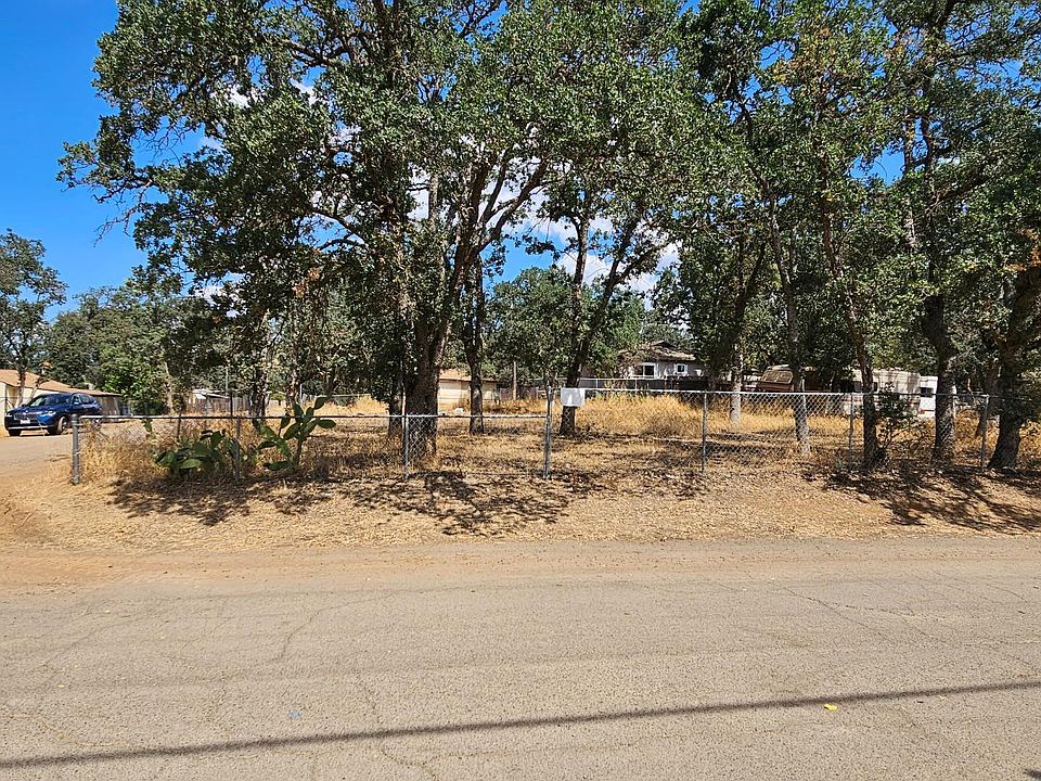 1st image of 16372 32nd Ave