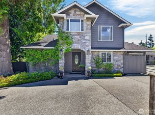 2203 22nd St, Anacortes, WA 98221