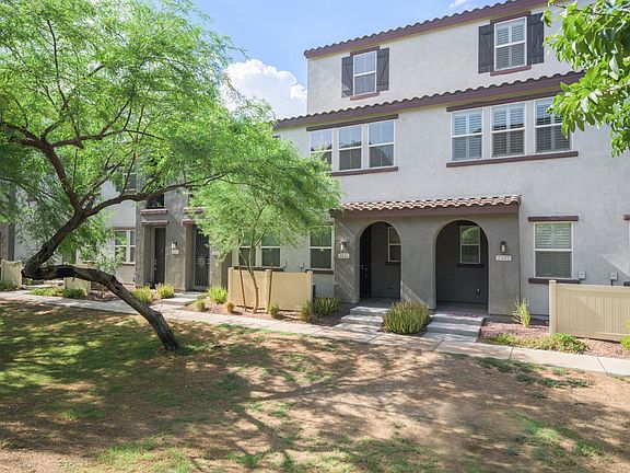 2nd image of 2345 E Hidalgo Ave