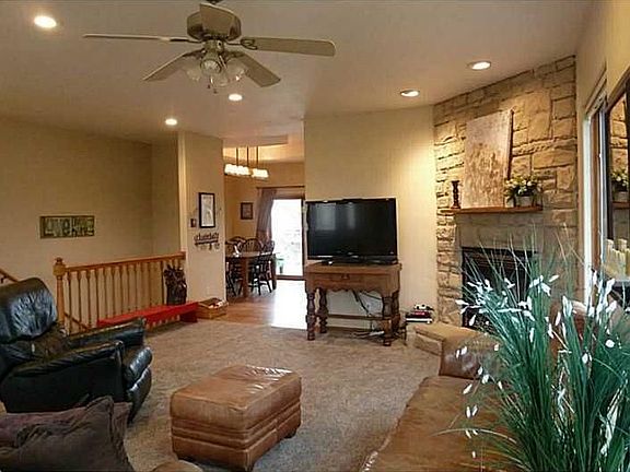 2nd image of 25 Bobcat Pl