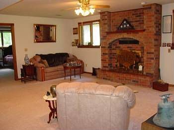 4th image of 1959 E Lakewood Pl