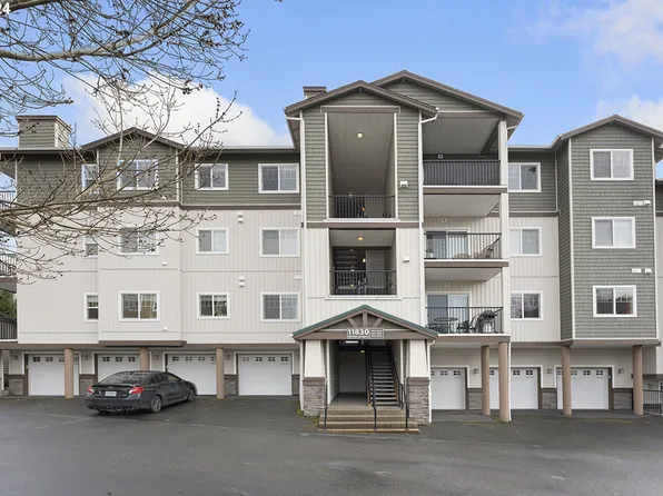 11830 NW Holly Springs Ln Unit 202, Portland, OR 97229