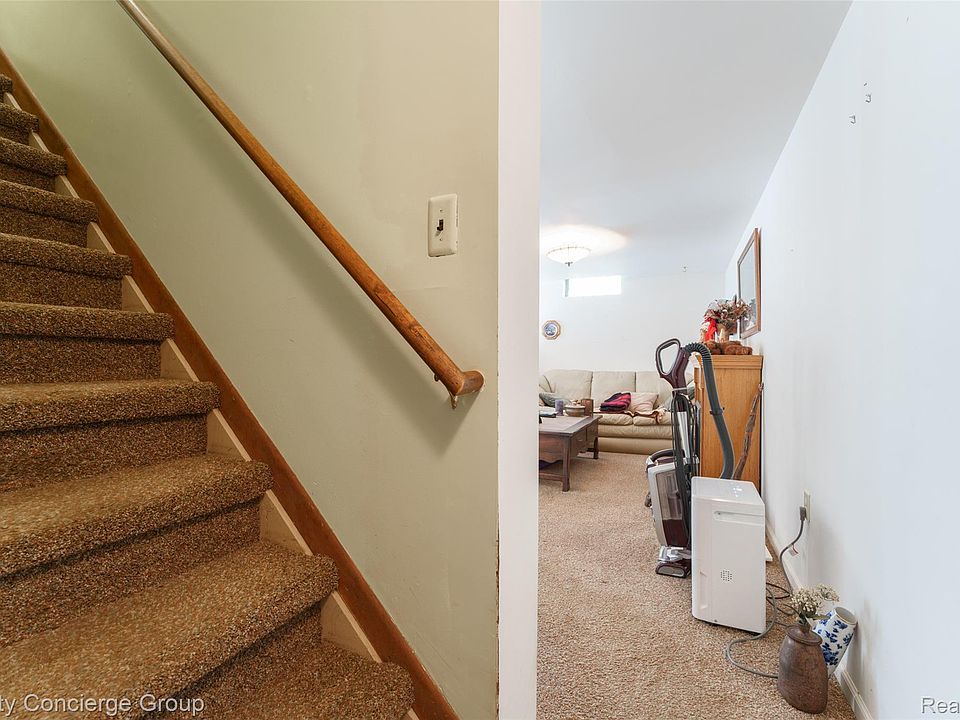 305 Brighton Lake Rd, photo 16