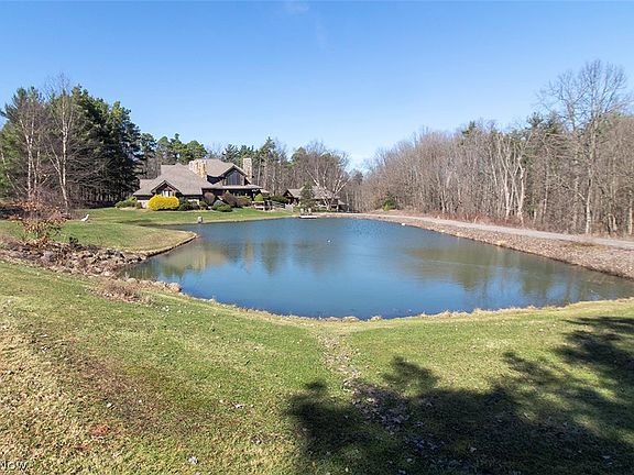 2nd image of 1871 Mattingly Rd