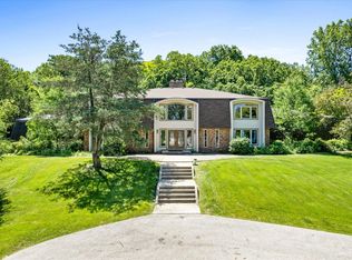 35W755 Boncosky Rd, Sleepy Hollow, IL 60118
