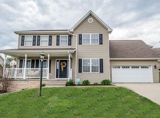 1074 Autumn Ave, Morgantown, WV 26508