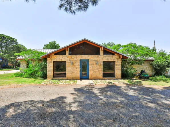 920 SW 3rd St, Hamlin, TX 79520