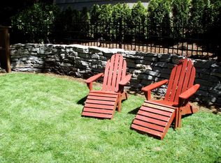 3005 SW Champlain Dr, Portland, OR 97205