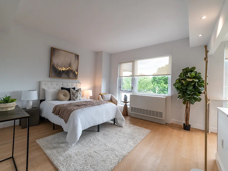 3745 Riverdale Ave #3 — Photo 6