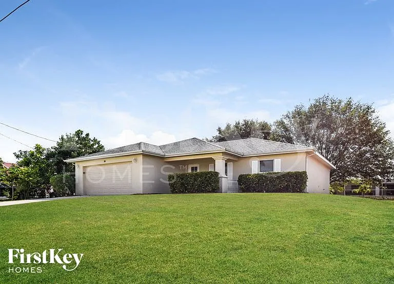 1211 NW 12th Pl — Photo 2