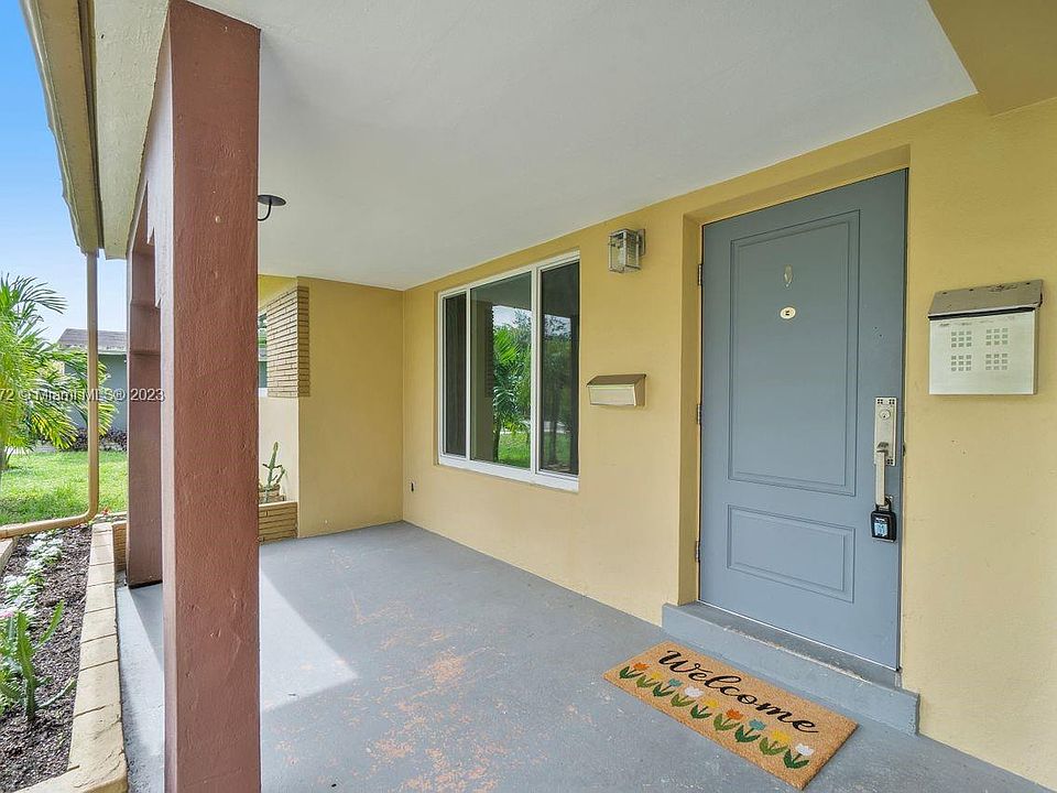 1st image of 3440 SW 15th St