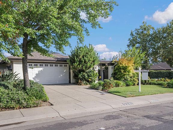 3rd image of 2281 Piccardo Cir