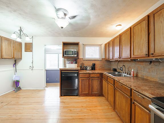4th image of 1540 Bachtold Ave