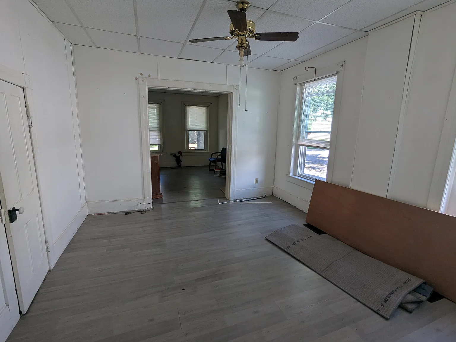 3 bed, 1.5 bath, 2772 sqft, $1,300 — Photo 2