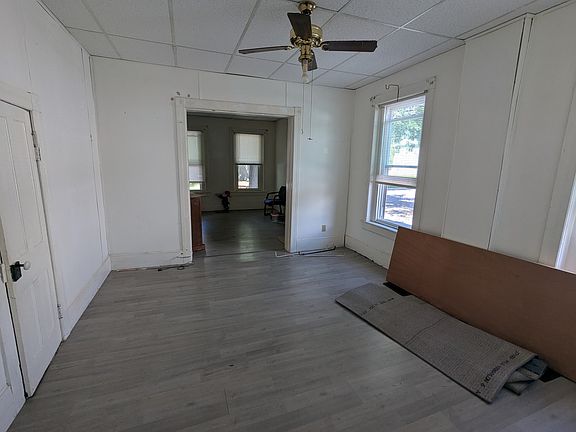 2nd image of 431 W Edwin St