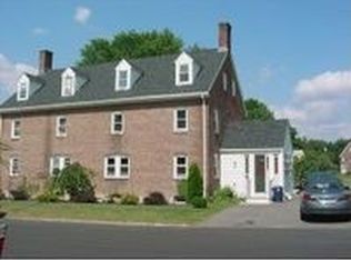 3 Grape St, Newmarket, NH 03857
