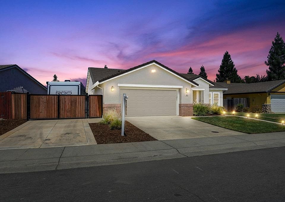 1st image of 4823 Canfield Cir