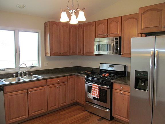 2nd image of 211 Vista Ct Unit D